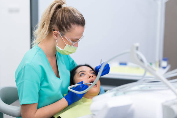 Best Emergency Gum Treatment in Beeville, TX